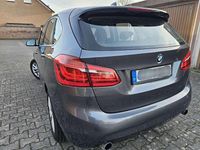 Gebraucht BMW 220 Advantage 192 PS (141 kW) 2017 Grau Kombi