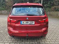 Gebraucht BMW 220 Gran Tourer Luxury Line 190 PS (139 kW) 2015 Rot Van / Kleinbus