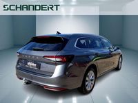 Neu Skoda Superb Selection 150 PS (110 kW) 2025 Graphitegrau metallic Kombi