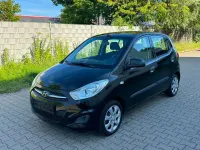 Gebraucht Hyundai i10 Edition 69 PS (50 kW) 2013 Schwarz Kleinwagen