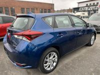 Gebraucht Toyota Auris Edition-S 116 PS (85 kW) 2016 Blau Limousine