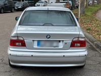 Second-hand BMW 530 193 CP (141 kW) 2003 Argintiu Berlinǎ