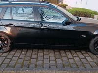 Gebraucht BMW 320 170 PS (125 kW) 2007 Schwarz Kombi