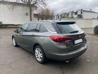 Gebraucht Opel Astra Innovation 160 PS (117 kW) 2016 Grau Kombi