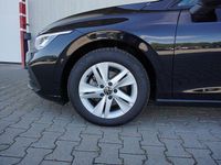 Second-hand VW Golf VIII 110 CP (80 kW) 2024 Negru Break