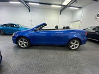 Second-hand VW Eos Highline 160 CP (117 kW) 2011 Albastru Cabrio