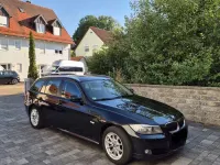 Gebraucht BMW 320 184 PS (135 kW) 2011 Schwarz Kombi