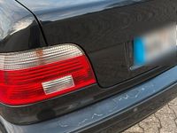Gebraucht BMW 525 192 PS (141 kW) 2001 Schwarz Limousine