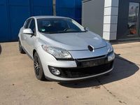 Gebraucht Renault Mégane 101 PS (74 kW) 2013 Silber Limousine