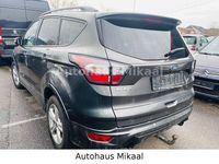 Gebraucht Ford Kuga ST-Line 179 PS (131 kW) 2016 Grau SUV