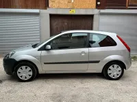 Gebraucht Ford Fiesta 70 PS (51 kW) 2006 Silber Kleinwagen