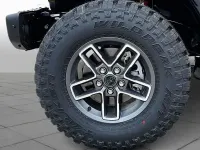 Neu Jeep Gladiator 284 PS (208 kW) 2026 Grün Pickup