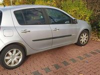Gebraucht Renault Clio II Extreme 101 PS (74 kW) 2007 Silber Limousine