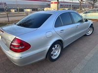 Gebraucht Mercedes E240 177 PS (130 kW) 2004 Grau Limousine