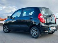 Gebraucht Hyundai i10 69 PS (50 kW) 2011 Schwarz Kleinwagen