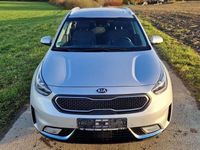 Gebraucht Kia Niro Spirit 105 PS (77 kW) 2018 (4ss) seidensilber met. SUV