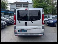 Gebraucht Opel Vivaro 145 PS (106 kW) 2011 Grau Van / Kleinbus