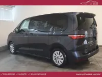 Gebraucht VW Multivan Life 218 PS (160 kW) 2023 Starlight blue metallic Van / Kleinbus