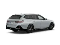 Gebraucht BMW 520 M Sport 208 PS (152 kW) 2025 Brooklyn grau Kombi