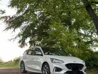 Gebraucht Ford Focus ST-Line 150 PS (110 kW) 2020 Andere farben Kombi