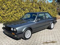 Gebraucht BMW 318 112 PS (82 kW) 1988 Grau Coupé