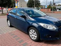 Usata Ford Focus 114 CV (83 kW) 2014 Blu Berlina