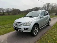 Gebraucht Mercedes ML320 224 PS (164 kW) 2007 Silber SUV