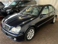 Gebraucht Mercedes C180 143 PS (105 kW) 2005 Blau Limousine