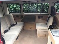 Second-hand VW T3 70 CP (51 kW) 1990 Roșu Van
