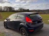 Gebraucht Ford Fiesta 60 PS (44 kW) 2010 Blau Kleinwagen