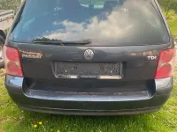 Gebraucht VW Passat 131 PS (96 kW) 2003 Schwarz Kombi