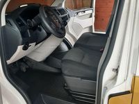 Gebraucht VW Transporter 102 PS (75 kW) 2016 Beige Van