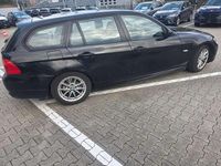 Gebraucht BMW 320 Exclusive 184 PS (135 kW) 2010 Schwarz Kombi