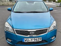 Gebraucht Kia Ceed 90 PS (66 kW) 2010 Blau Kleinwagen