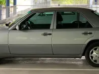 Gebraucht Mercedes E280 197 PS (144 kW) 1994 Silber Limousine
