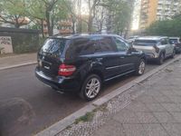 Second-hand Mercedes ML280 190 CP (139 kW) 2007 Negru SUV