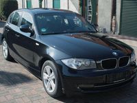 Gebraucht BMW 118 Advantage 143 PS (105 kW) 2011 Schwarz Kleinwagen