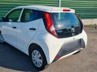 Gebraucht Toyota Aygo 72 PS (52 kW) 2018 Weiß Kleinwagen
