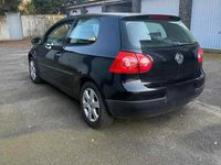 Gebraucht VW Golf V 90 PS (66 kW) 2004 Schwarz Kleinwagen