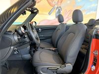 Gebraucht Mini Cooper Cabriolet 136 PS (100 kW) 2019 Solaris orange metallic Cabrio