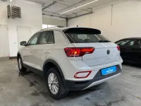 Gebraucht VW T-Roc Life 150 PS (110 kW) 2023 Ascotgrau SUV