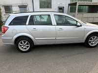 Gebraucht Opel Astra 105 PS (77 kW) 2011 Silber Kombi