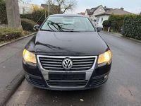 Gebraucht VW Passat Trendline 102 PS (75 kW) 2008 Deep black perleffekt Limousine