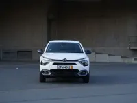 Gebraucht Citroën e-C4 100 kW (136 PS) 2024 Weiß Limousine