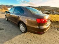 Gebraucht VW Jetta 105 PS (77 kW) 2011 Braun Limousine