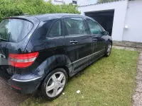 Gebraucht Mercedes B170 116 PS (85 kW) 2005 Schwarz Van / Kleinbus