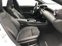 Gebraucht Mercedes CLA220 AMG 190 PS (139 kW) 2025 Weiß Limousine