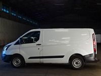 Second-hand Ford Transit Custom 104 CP (76 kW) 2017 Alb Pickup