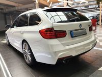 gebraucht BMW 328 328 i M-Paket und hochwertigem Originalzubehör