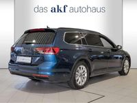 Gebraucht VW Passat Business 150 PS (110 kW) 2024 Aquamarinblau metallic Kombi